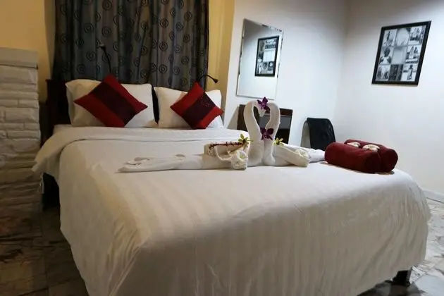 Deluxe Triple Room with Sea View