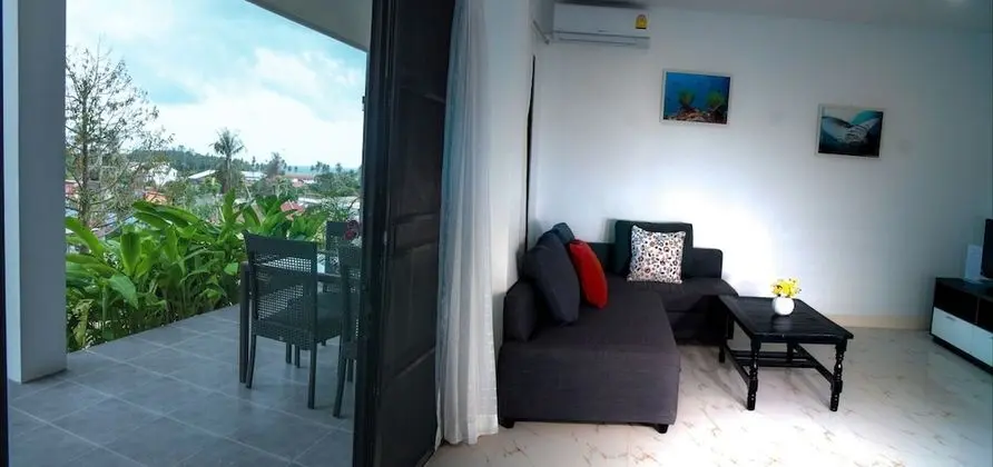 Deluxe Triple Room with View