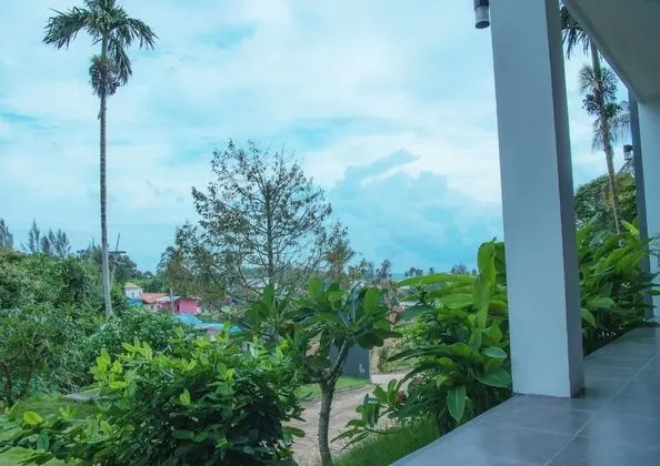 Deluxe Triple Room with View