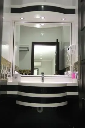 Standard Tek Büyük veya İki Ayrı Yataklı Oda