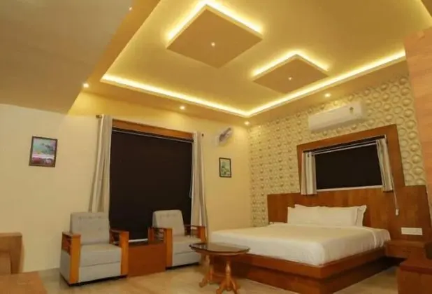Luxury Oda