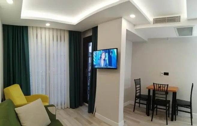 Deluxe Suit 1+1 Oda, Şehir Manzaralı, Balkonlu