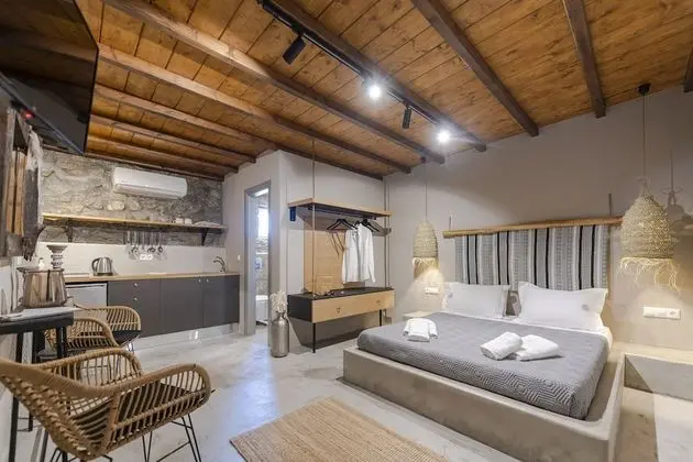 Stüdyo, Bahçe Manzaralı