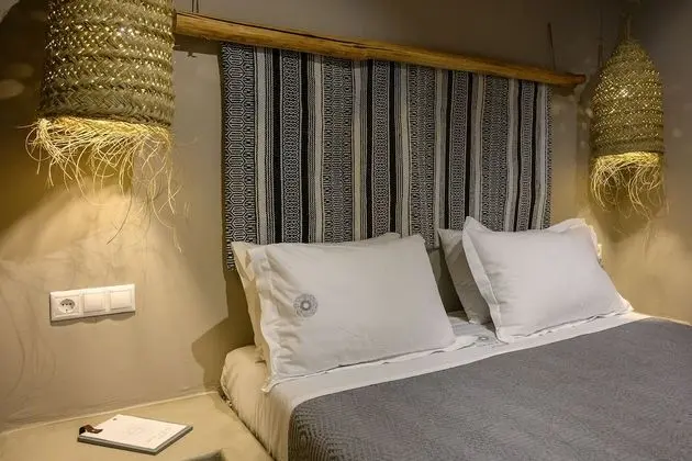 Stüdyo, Bahçe Manzaralı