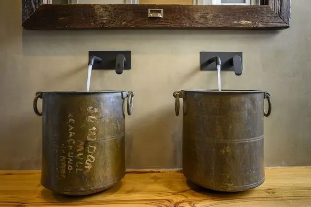 Stüdyo, Bahçe Manzaralı