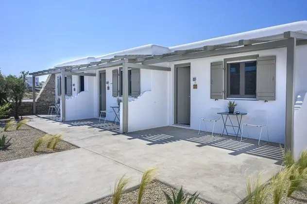 Stüdyo, Bahçe Manzaralı