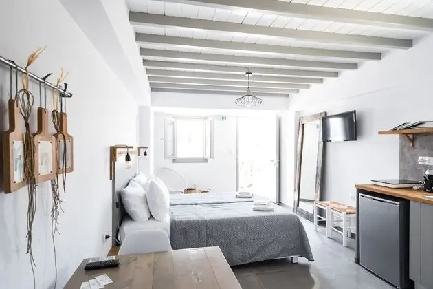 Stüdyo, Bahçe Manzaralı