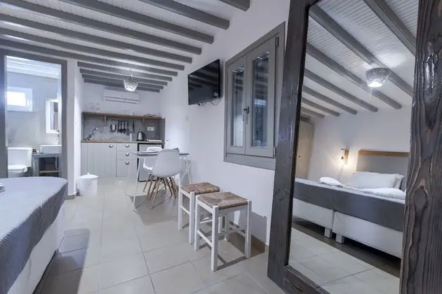 Stüdyo, Bahçe Manzaralı