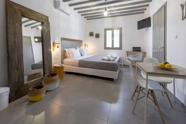 Stüdyo, Bahçe Manzaralı