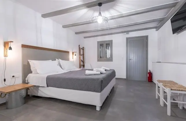 Stüdyo, Bahçe Manzaralı