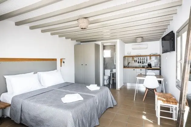 Stüdyo, Bahçe Manzaralı