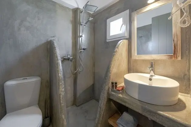 Stüdyo, Bahçe Manzaralı