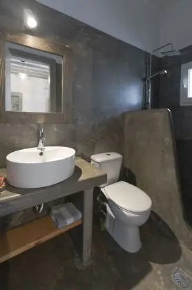 Stüdyo, Bahçe Manzaralı