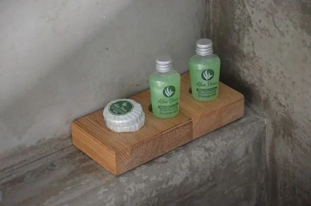 Stüdyo, Bahçe Manzaralı