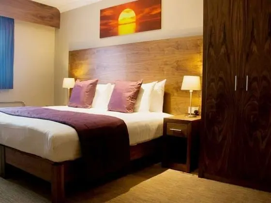 Tek Büyük Yataklı Oda, Banyolu/Duşlu