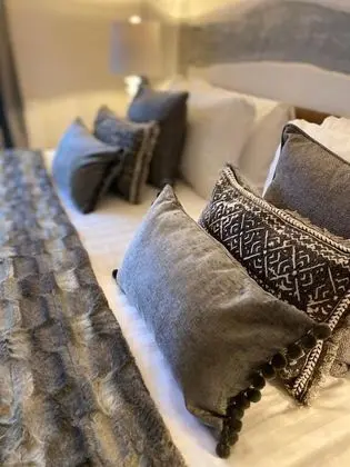 Tek Büyük Yataklı Oda, 1 Çift Kişilik Yatak