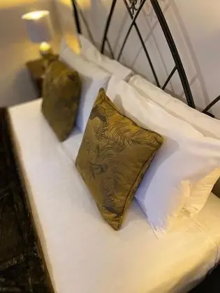 Tek Büyük Yataklı Oda, 1 Çift Kişilik Yatak