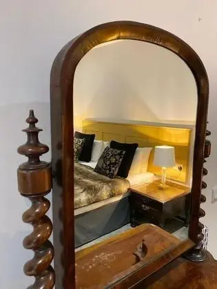 Tek Büyük Yataklı Oda, 1 Çift Kişilik Yatak