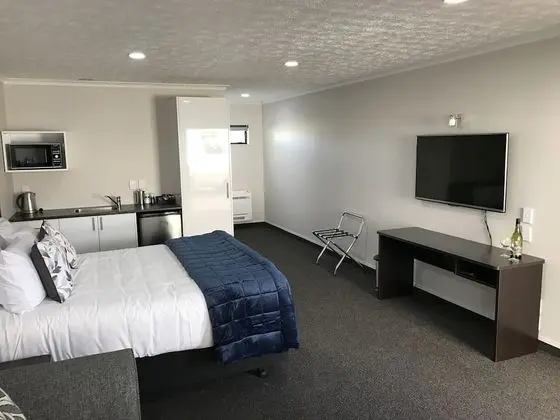 Standard Stüdyo, Küçük Mutfak (Studio Suite)