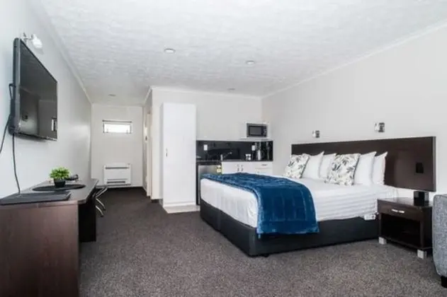 Standard Stüdyo, Küçük Mutfak (Studio Suite)