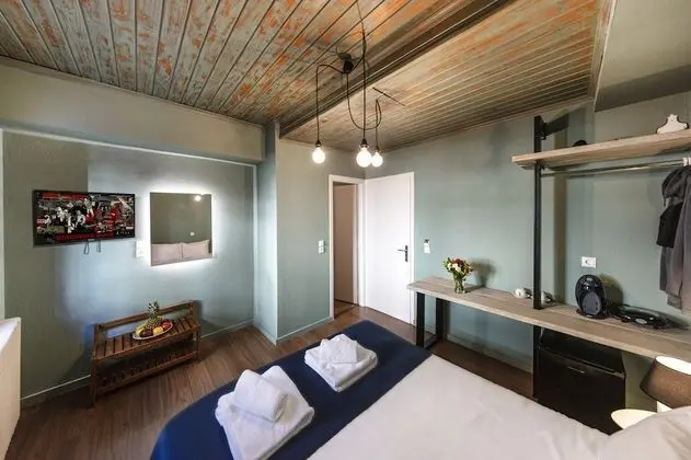 Comfort Tek Büyük Yataklı Oda