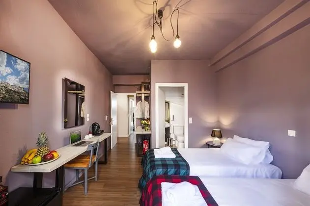 Comfort Tek Büyük Yataklı Oda