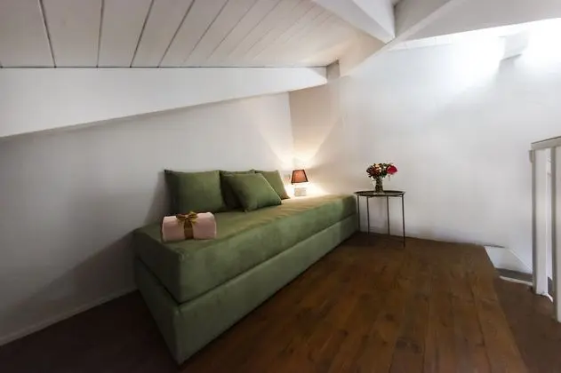 Comfort Üç Kişilik Oda (1 Double bed & 1 Single Sofa bed)