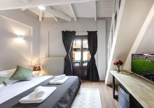 Comfort Üç Kişilik Oda (1 Double bed & 1 Single Sofa bed)