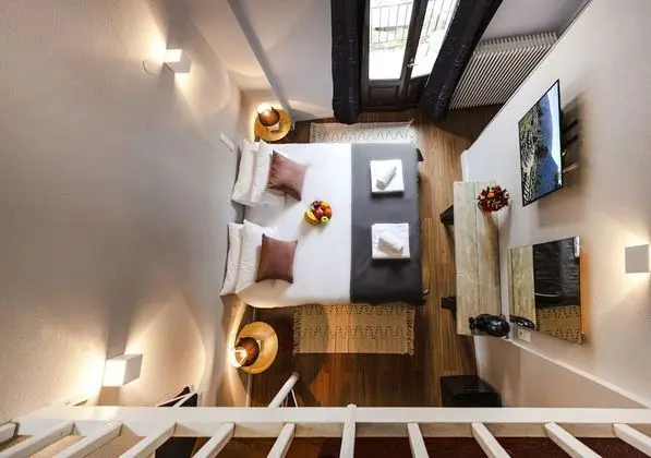 Comfort Üç Kişilik Oda (1 Double bed & 1 Single Sofa bed)