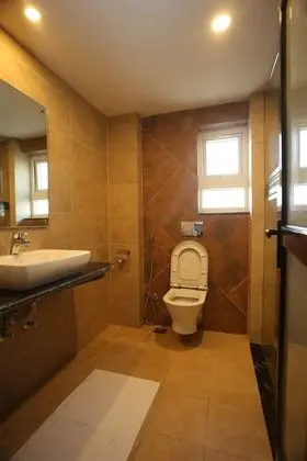 Deluxe Tek Büyük Yataklı Oda, 1 Büyük (Queen) Boy Yatak, Engellilere Uygun, Vadi Manzaralı