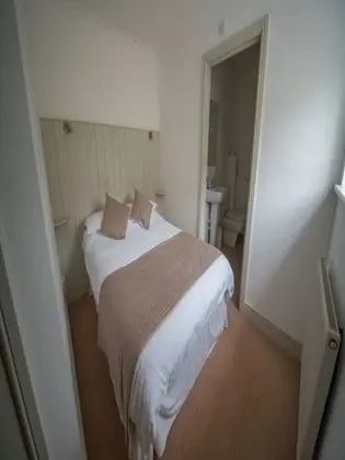 İki Ayrı Yataklı Oda (Room 2)