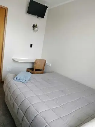 Basic Tek Büyük Yataklı Oda, 1 Çift Kişilik Yatak, Sigara İçilmez, Ortak Banyo