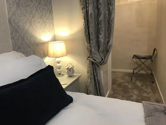 Standard Tek Büyük Yataklı Oda, Banyolu/Duşlu (Daisy)