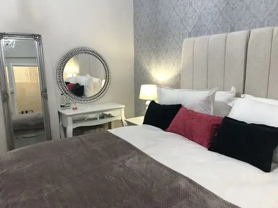 Standard Tek Büyük Yataklı Oda, Banyolu/Duşlu (Daisy)