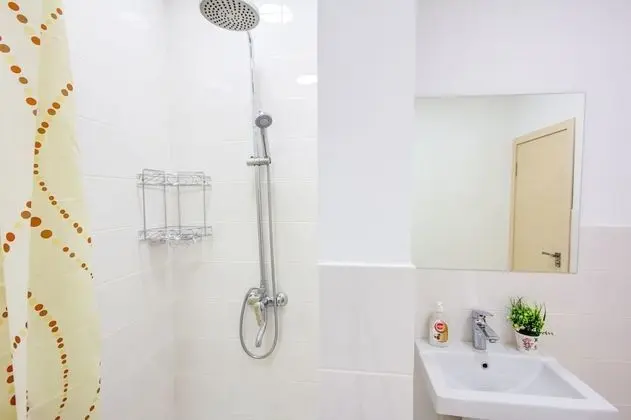 Büyük Yataklı Tek Kişilik Oda