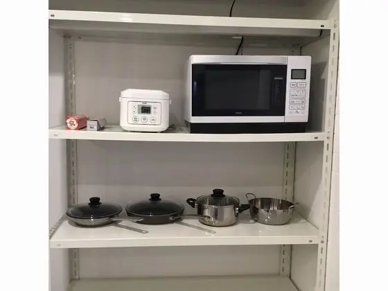 Ortak Ranzalı Oda, Sadece kadınlar için, Sigara İçilmez