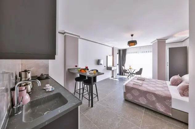 Standart Studio, Deniz Manzaralı, Balkonlu
