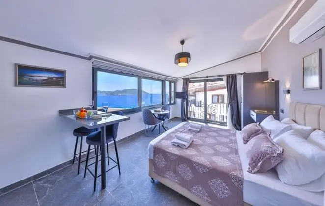 Superior Studio, Deniz Manzaralı, Balkonlu