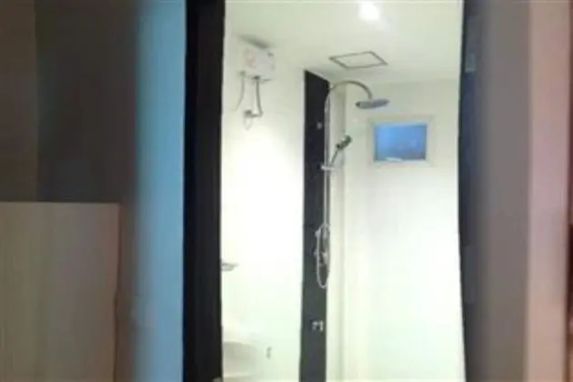 Superior, No Window