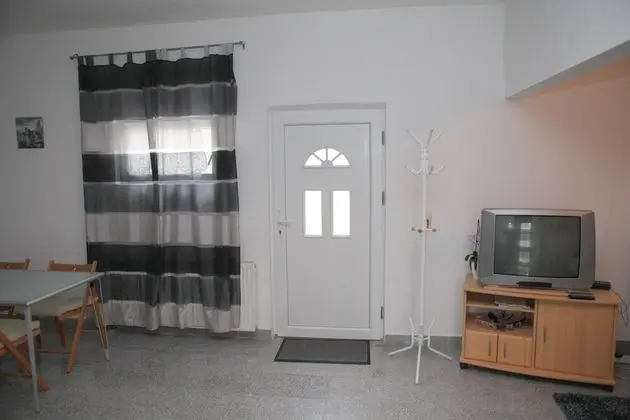 Stüdyo, Şehir Manzaralı (Dibergstraße 50)