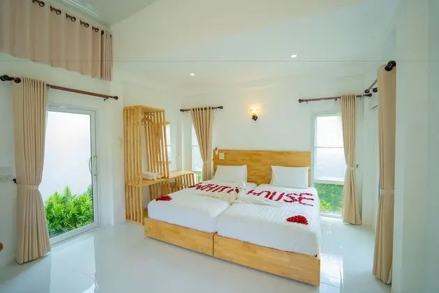 Deluxe Twin Room (Phuchomduan)