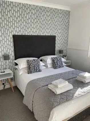 Deluxe Tek Büyük veya İki Ayrı Yataklı Oda