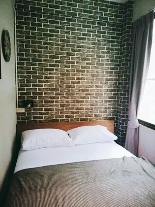 Deluxe Room Shared Bathroom