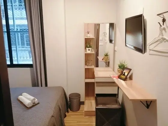 Deluxe Room Shared Bathroom