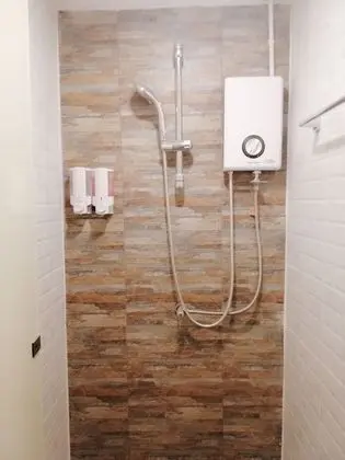 Deluxe Room Shared Bathroom