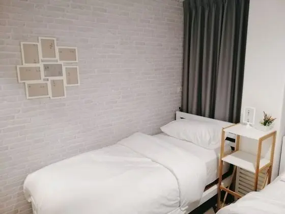 Twin Room Shared Bathroom