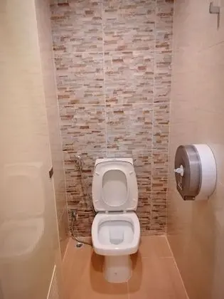 Twin Room Shared Bathroom