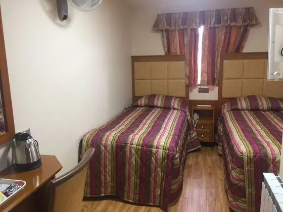 İki Ayrı Yataklı Oda