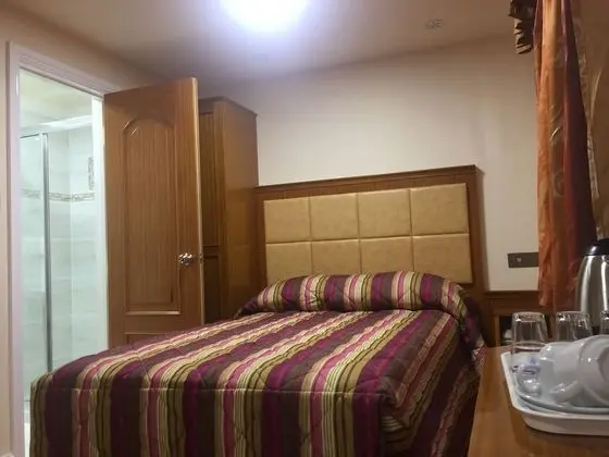 Tek Büyük Yataklı Oda