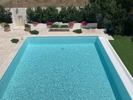 Süit, Balkon, Havuz Manzaralı